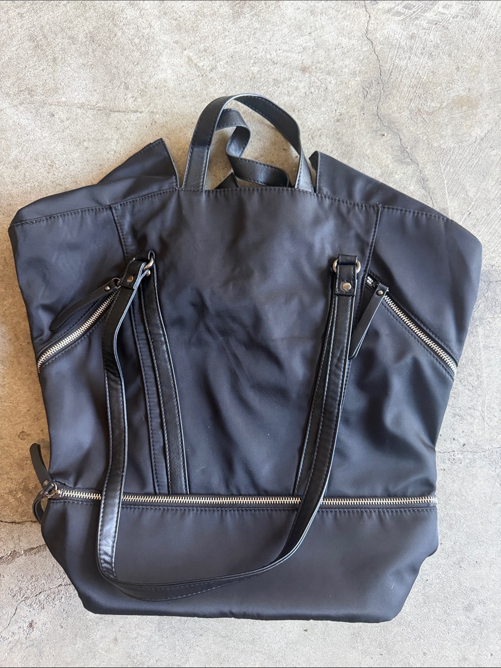 Sol and Selene runway performance water resistant tote
